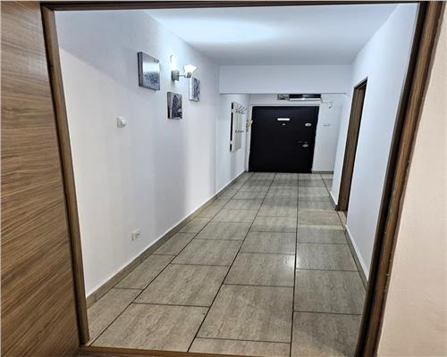 Apartament 2 camere decomandat 47mp zona CEC