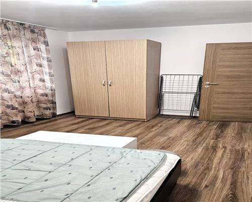 Apartament 2 camere decomandat 47mp zona CEC