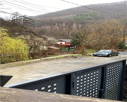 Casa individuala 5 camere 4 bai garaj pivnita si panouri solare in Cisnadioara