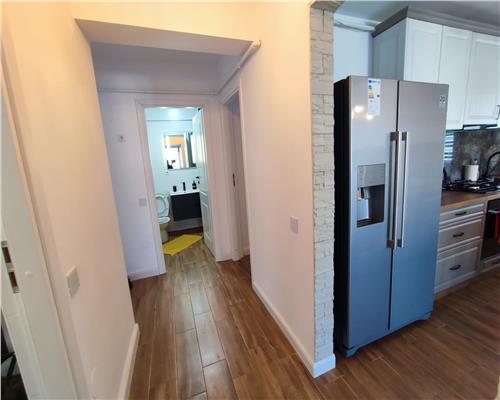 Penthouse 3 camere 2 bai parcare privata si terasa in Arhitectilor
