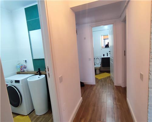 Penthouse 3 camere 2 bai parcare privata si terasa in Arhitectilor