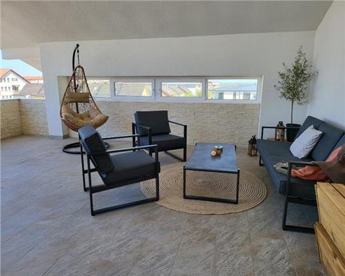 Penthouse 3 camere 2 bai parcare privata si terasa in Arhitectilor