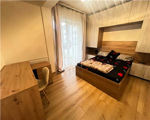 Apartament 3 camere cu terasa si curte privata zona Triajului