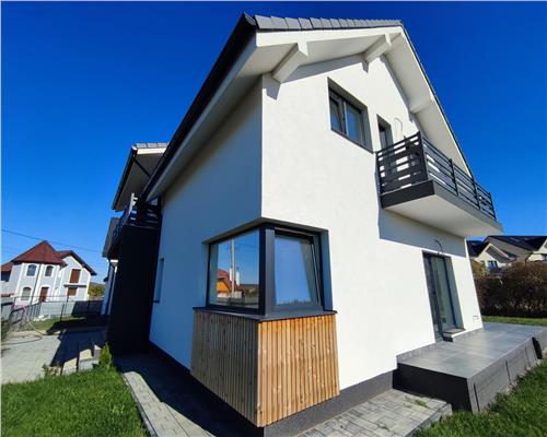 Casa moderna 5 camere teren 490 mp terasa acopertia in Cristian