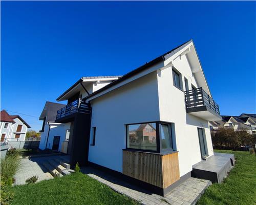 Casa moderna 5 camere teren 490 mp terasa acopertia in Cristian