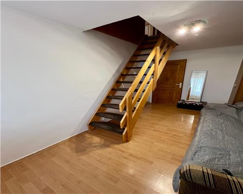 Apartament 3 camere 76mp cu balcon inchis zona Mihai Viteazul