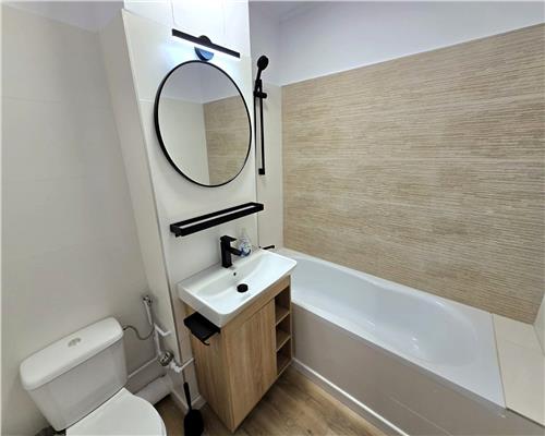 Apartament 3 camere Renovat Prima Inchiriere zona Dioda