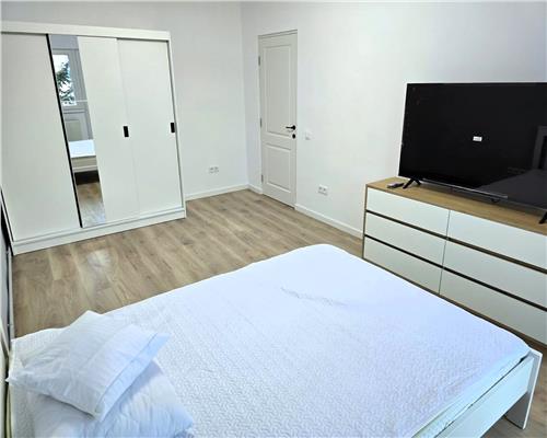Apartament 3 camere Renovat Prima Inchiriere zona Dioda