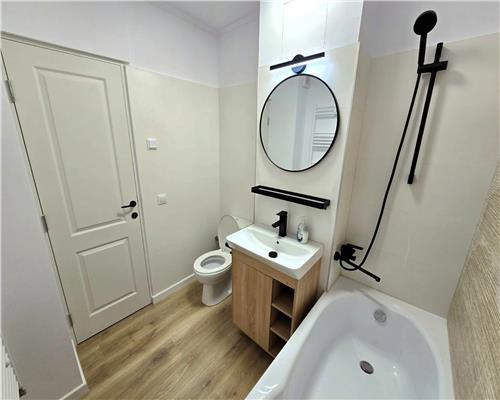 Apartament 3 camere Renovat Prima Inchiriere zona Dioda