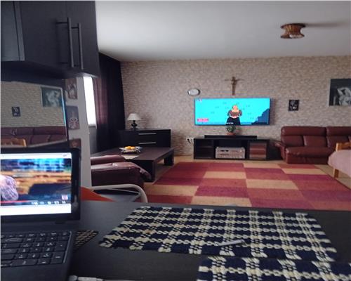 Apartament 3 camere cu balcon Calea Dumbravii  62 mp utili