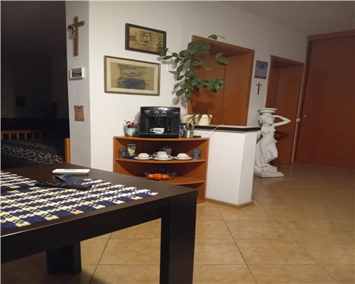 Apartament 3 camere cu balcon Calea Dumbravii  62 mp utili