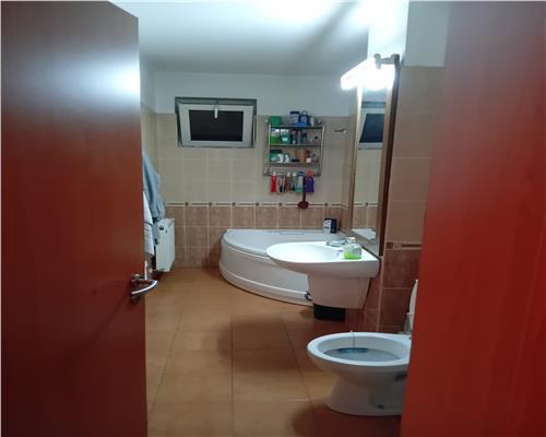 Apartament 3 camere cu balcon Calea Dumbravii  62 mp utili