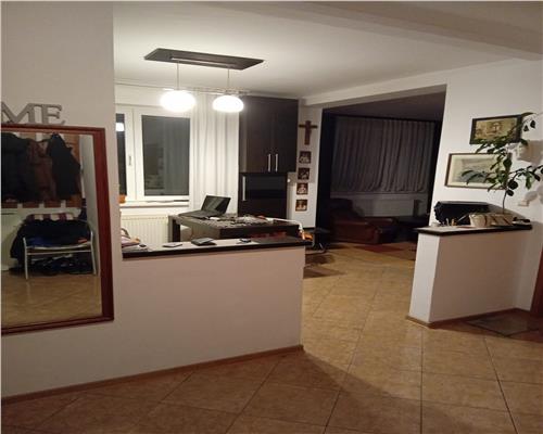 Apartament 3 camere cu balcon Calea Dumbravii  62 mp utili