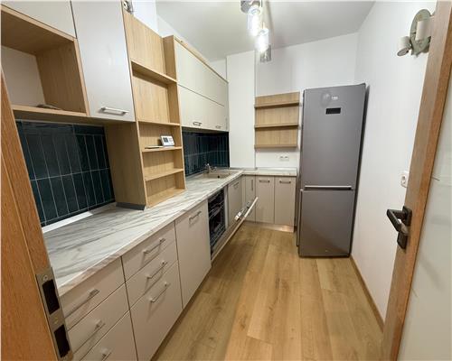 Spatiu birouri 3 camere curte 100 mp si 2 parcari Turnisor