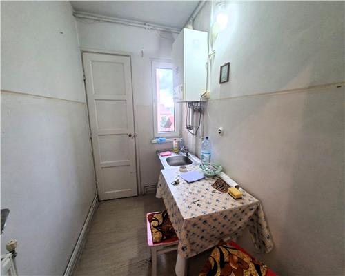 Apartament 2 camere semidecomandat zona Rahovei
