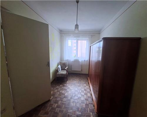 Apartament 2 camere semidecomandat zona Rahovei