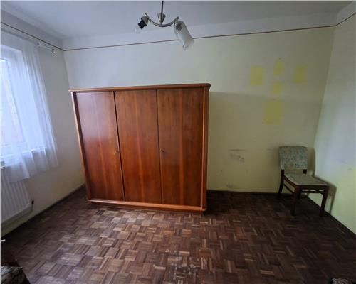 Apartament 2 camere semidecomandat zona Rahovei