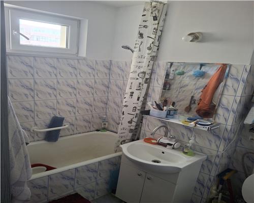 Apartament 2 camere cu balcon Mihai Viteazu