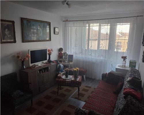 Apartament 2 camere cu balcon Mihai Viteazu