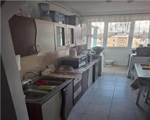 Apartament 2 camere cu balcon Mihai Viteazu