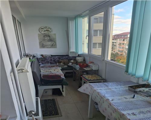 Apartament 2 camere cu balcon Mihai Viteazu