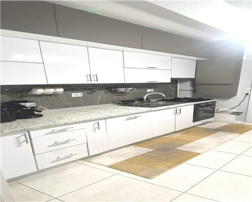 Apartament 2 camere cu balcon  etaj 2 Turnisor