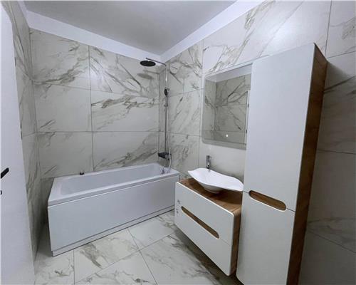 Apartament prima inchiriere 3 camere balcon si parcare Sibiu