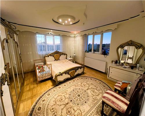 Casa 3 camere decomandat curte si pivnita in Poiana Sibiului