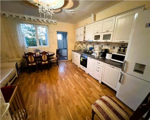 Casa 3 camere decomandat curte si pivnita in Poiana Sibiului