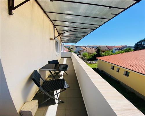 Apartament 3 camere balcon si garaj Parcul Sub Arini