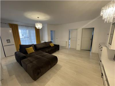 Apartament modern cu 3 camere terasa si 2 parcari in zona Centrala