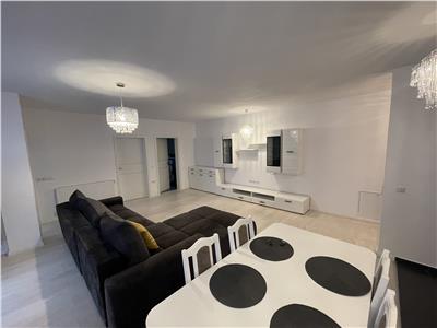 Apartament modern cu 3 camere terasa si 2 parcari in zona Centrala