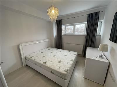 Apartament modern cu 3 camere terasa si 2 parcari in zona Centrala