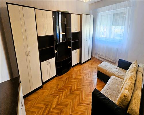 Apartament 2 camere decomandat 50mp zona Vasile Aaron