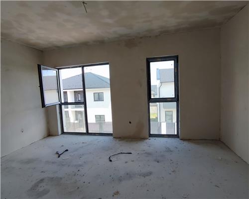 Casa intabulata cu 4 camere 2 bai in zona Calea Cisnadiei