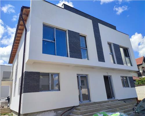 Casa intabulata cu 4 camere 2 bai in zona Calea Cisnadiei