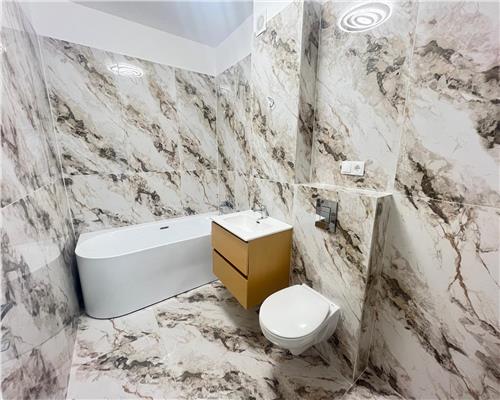 Apartament NOU 3 camere 2 bai terasa si parcare zona Mall