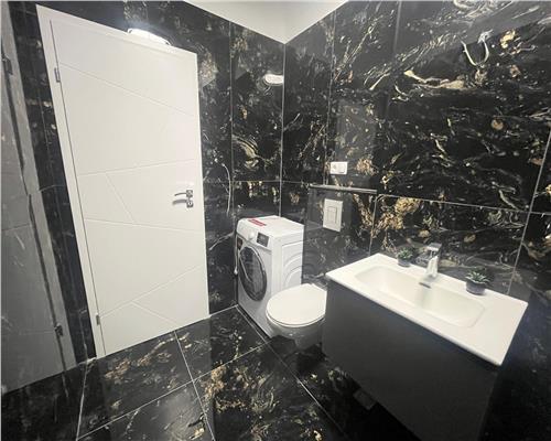 Apartament NOU 3 camere 2 bai terasa si parcare zona Mall