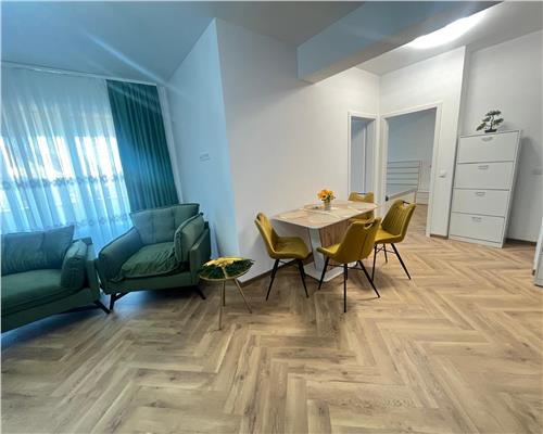 Apartament NOU 3 camere 2 bai terasa si parcare zona Mall