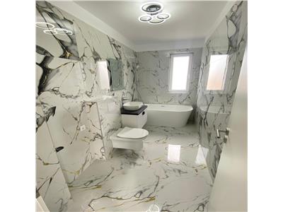 Apartament nou de lux cu 3 camere 2 bai parcare zona Centrala