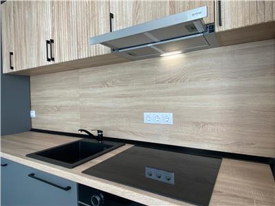 Apartament nou de lux cu 3 camere 2 bai parcare zona Centrala