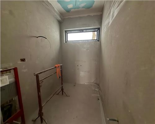 Casa individuala cu 4 camere 3 bai si 390 mp teren in Sura Mica