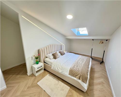 Penthouse mobilat lux 118 mpu cu 5 camere 3 bai balcon