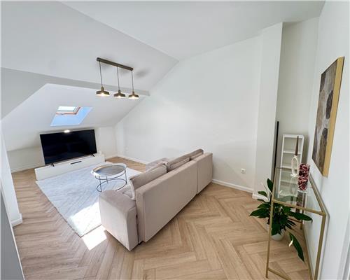 Penthouse mobilat lux 118 mpu cu 5 camere 3 bai balcon