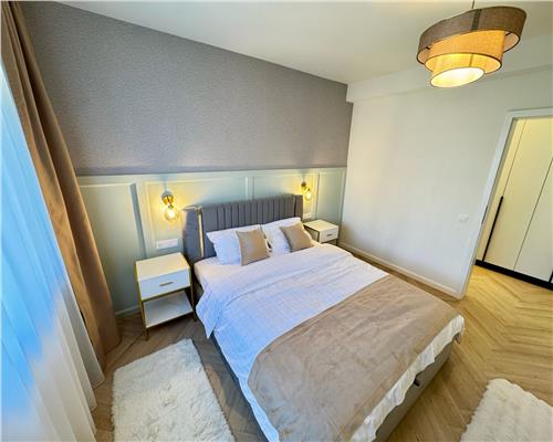 Penthouse mobilat lux 118 mpu cu 5 camere 3 bai balcon