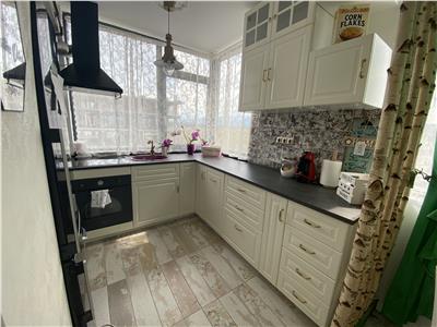 Apartament 70 mp utili 3 camere si balcon pe Doamna Stanca