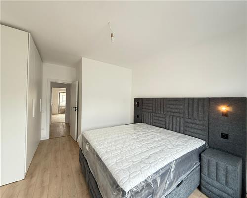 Apartament nou cu 3 camere balcon si parcare zona Rahovei