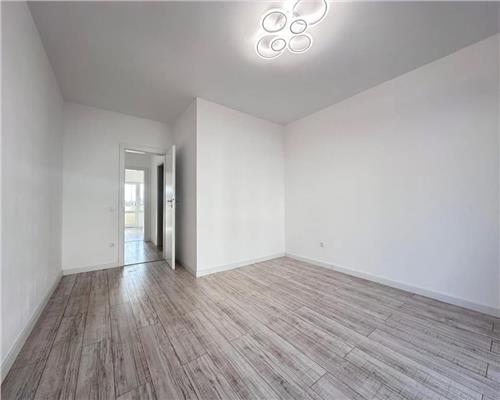 Apartament la cheie 3 camere balcon curte parcare zona Supeco