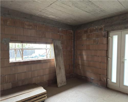 Casa individuala Veterani 500 mp teren zona foarte buna