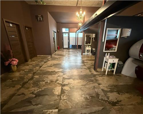 Spatiu comercial 128 mpu 8 parcari pretabil restaurant